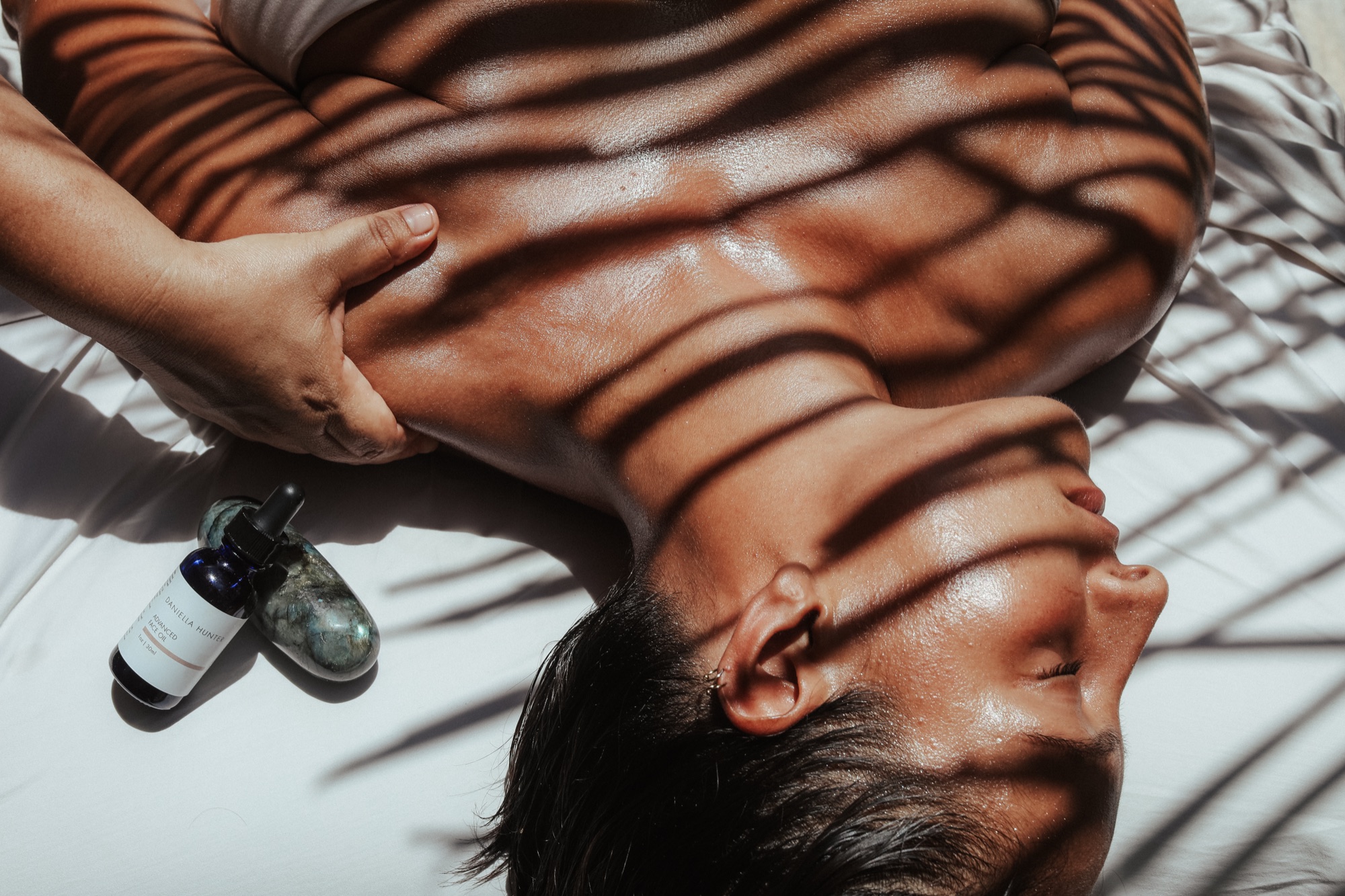 A Sanará massage under the palms